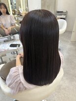 アナ ラーナ(Anna Lanna)&nbsp;アッシュグレージュ、ミディアムレイヤー、メテオカラー
