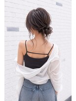 リアン(Lien)&nbsp;シニヨン×ヘアアレンジ