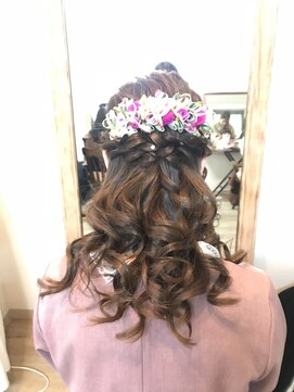 ロカット サロン(Roquat Salon) 卒業式ハーフアップアレンジ 【ヘアアレンジ  立川/立川南/袴】