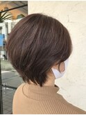 ショートボブ