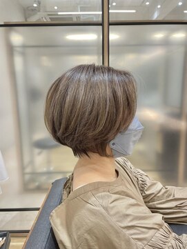 ポート 蕨(PORT) 【篠原】白髪を活かしたハイライトショートの相性◎