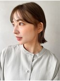 アッシュベージュイヤリングカラー黒髪ミディアムイルミナカラー