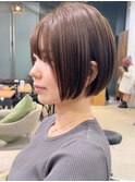 大人女子のショートカットウェットヘアボブ髪質改善・縮毛矯正