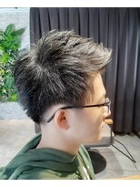 ネセサリー(NECESSARY) カット