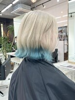 リル 溝の口(LiL)&nbsp;ホワイトミルクティー×ターコイズブルー