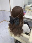 ねじりハーフアップ