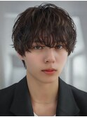 黒髪波巻きパーマシャドウパーマ2ブロックショートマッシュ