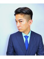 クオンヒール(QUON HEAL)&nbsp;フェードカットニュアンスパーマフェザーパーマサーフカールｕ