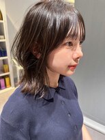 アム(amu)&nbsp;くびれボブ/くびれミディアム/レイヤーカット/オリーブブラウン