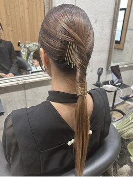 モノコウベ(MONO KOBE) タイトポニー＊＊