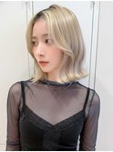 極細ハイライト×ブリーチの透明感ミディアムボブ