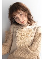 クシュ 所沢西口エミテラス前店(kusyu...)&nbsp;ハッシュカットグレージュデザインカラーツートンカラーブリーチ