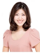 コロール (COROLLE)&nbsp;清潔感のある大人ミディアム