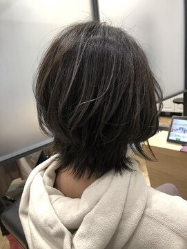 ジーナ 札幌(Zina) グレージュミニウルフ