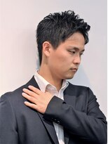 ノイセル 西本町(Noisyle)&nbsp;スーツ短髪ビジネスショート刈り上げ耳だしショート癖毛カット