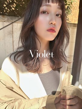 バイオレット ヨコハマ(Violet Yokohama) 愛され短めバング透明感シア―ブラウン大人ウェーブスタイル