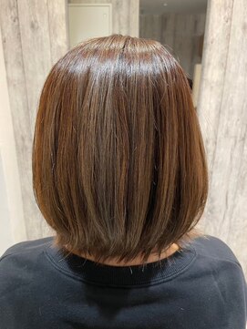 エヌアンドエー せんげん台店(N&A) 見惚れるような綺麗髪のミディアムヘア 冬カラー 髪質改善TR