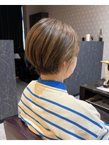 グレイヘアービューティー(gray hair beauty)&nbsp;ショートヘア