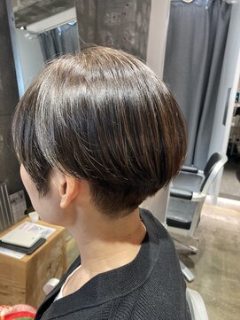 ライズ(rise) 刈り上げショート