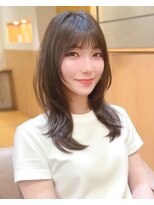 ルエ(rue)&nbsp;30代40代50代◎小顔レイヤーミディアム×韓国風シースルーバング