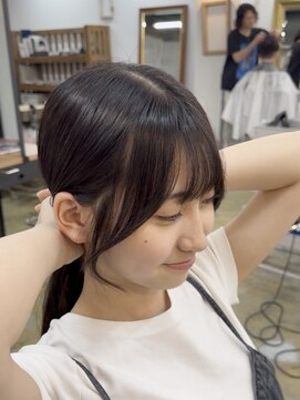 ベガ(vega) 結んでも可愛い顔周りカット