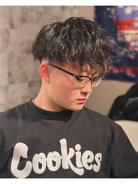 サンアンドマーリィズバーバー 駅前店(SON&MARLEY'S BAR BER) ツイスパマッシュ/本厚木/フェード