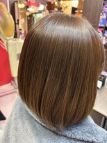 フェイスティ(feisty) beige