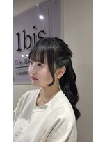 アンビス(1bis)&nbsp;大人可愛い韓国風のゆるふわポニーテール