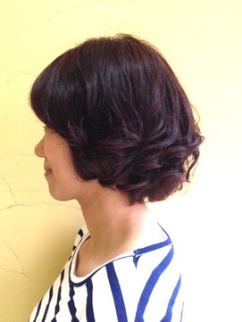 バグ 恵比寿(Bug) はねても大丈夫、お手入れ簡単なボブデジタルパーマスタイル