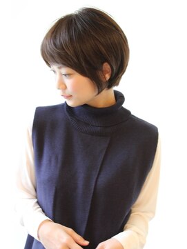 レウナ 外苑前(Reuna) 大人女子人気の耳掛けスタイル