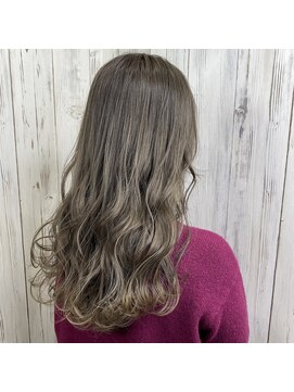 アンダーバーホワイト 南海難波店(_WHITE) 【＿white+】ミルクティーベージュ×大人ロングスタイル