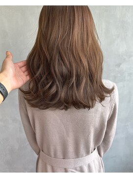 キチ(kichi.) [kichi.] セミロング×ピンクベージュ