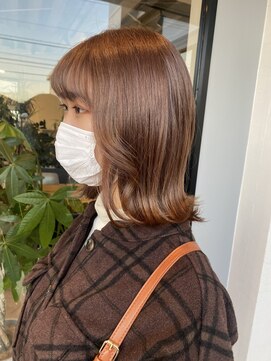 ナンバー(number+) 20代30代40代オレンジ暖色系カラー大人ボブ透明感小顔