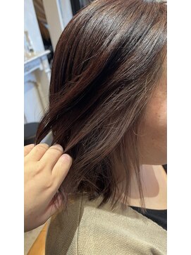 ヘアーデザイニングアリュール(Hair Desining ALLUЯE) グレーインナーカラー