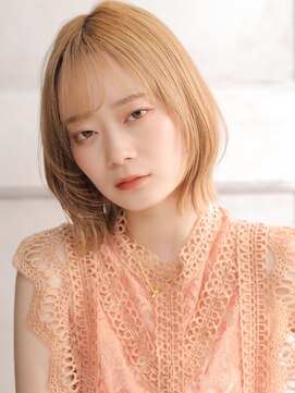 無垢(muku) 大人可愛い小顔美髪ツヤ髪外ハネボブ薄めバングA4