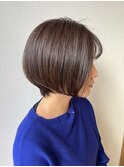 丸みショートボブ 顔周り小顔似合わせ 前下がり大人可愛い