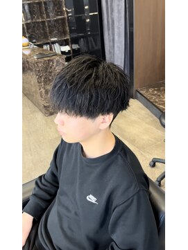 オーラ(AuRa) マッシュ×パーマ残し