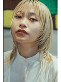 金髪　と　ウルフ