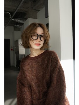 ロウ 銀座(RAW) 銀座　ミニボブ　ブリーチなし　ベージュ　ボブ　内巻き