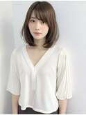 ナチュラルボブ×アッシュブラウン