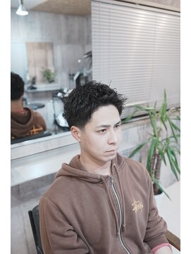 ファミリア 平野(familia) アップバングショート