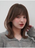韓国風くびれミディアムボブハッシュカット