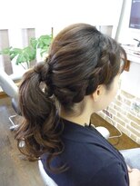エイチワイヘアーデザイン(HY hair design) ポニーテールアレンジ