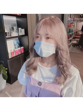 フラミューム(flammeum) ホワイトベージュ