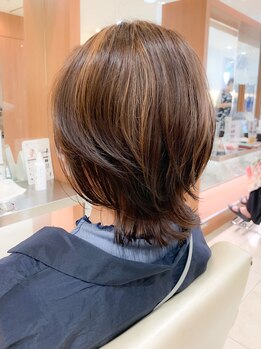 トレボー 永山店の写真/大人女性必見！気になる白髪も、しっかりカバーしながら、自然な仕上がりに♪髪のお悩みを解決へ導きます！