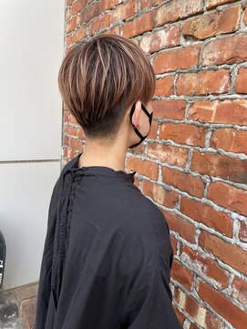 ビハツヤ(BIHATSU-YA) レディース刈り上げショート