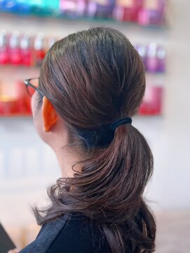 ジラ ヘアアンドメイク(girra HAIR&MAKE) ポニーテール