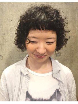 ナループロア ハチ(Nalu pu loa hachi) ショートヘア/ハンサムショート/ショートパーマ