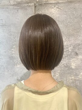 フー(fue’) ナチュラルボブ×ミルクティーベージュ