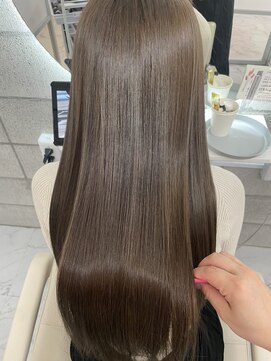 ビンナ(BINNA) ブリーチなしで作る透明感カラー!Olive beige